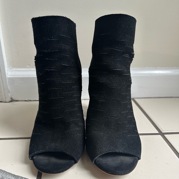 Black Peep Toe Booties- Size 7 - Picture 2 of 7